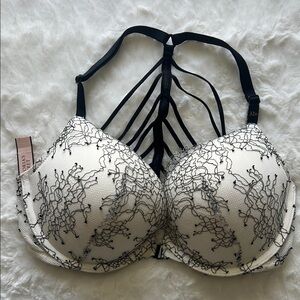 Victoria's Secret Ivory and Black Lace Bra